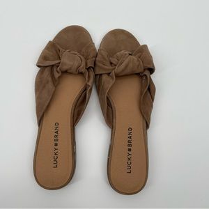 Lucky Brand Size 9 flat sandals